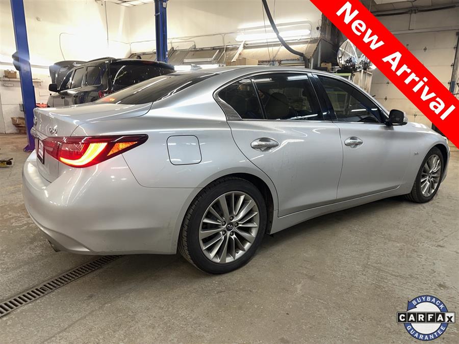 2018 Infiniti Q50 3.0t LUXE photo