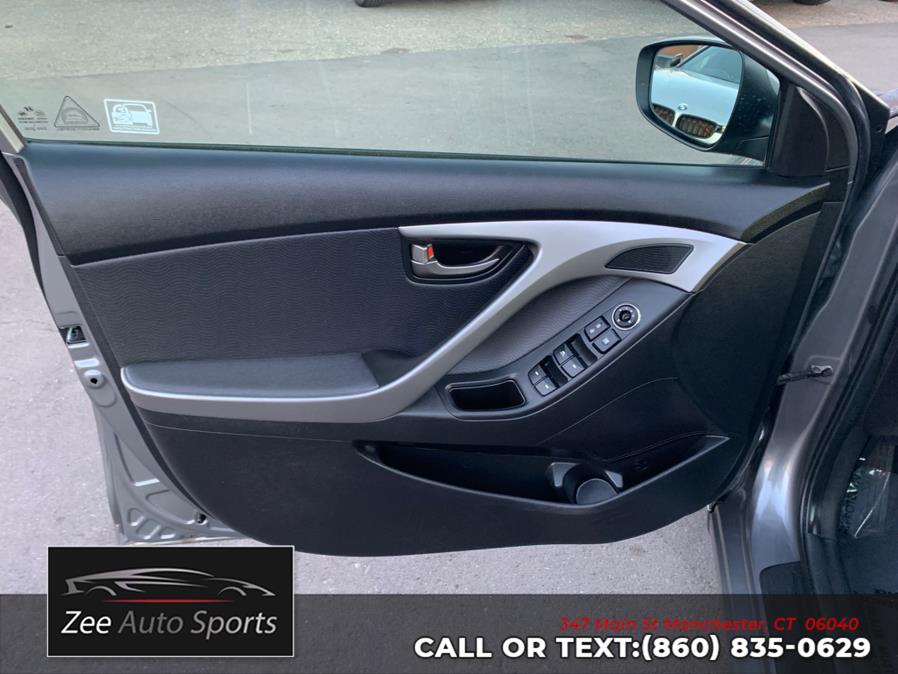 2013 Hyundai Elantra GLS photo