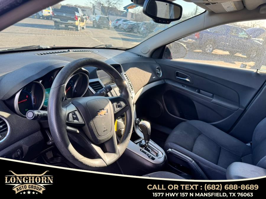2015 Chevrolet Cruze 4dr Sdn Auto 1LT photo