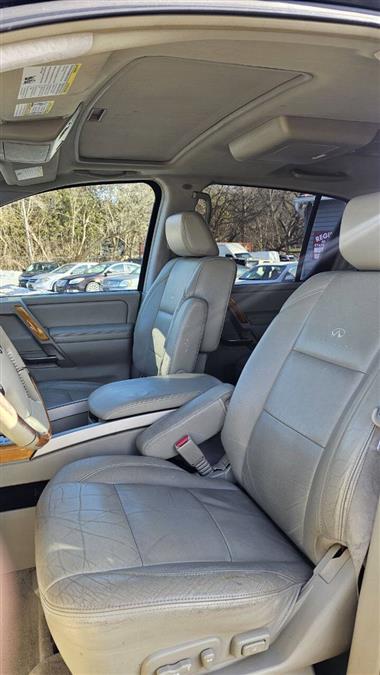 2007 Infiniti QX56 photo