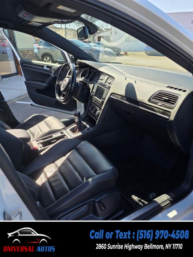 2016 Volkswagen Golf R 4dr HB Man photo