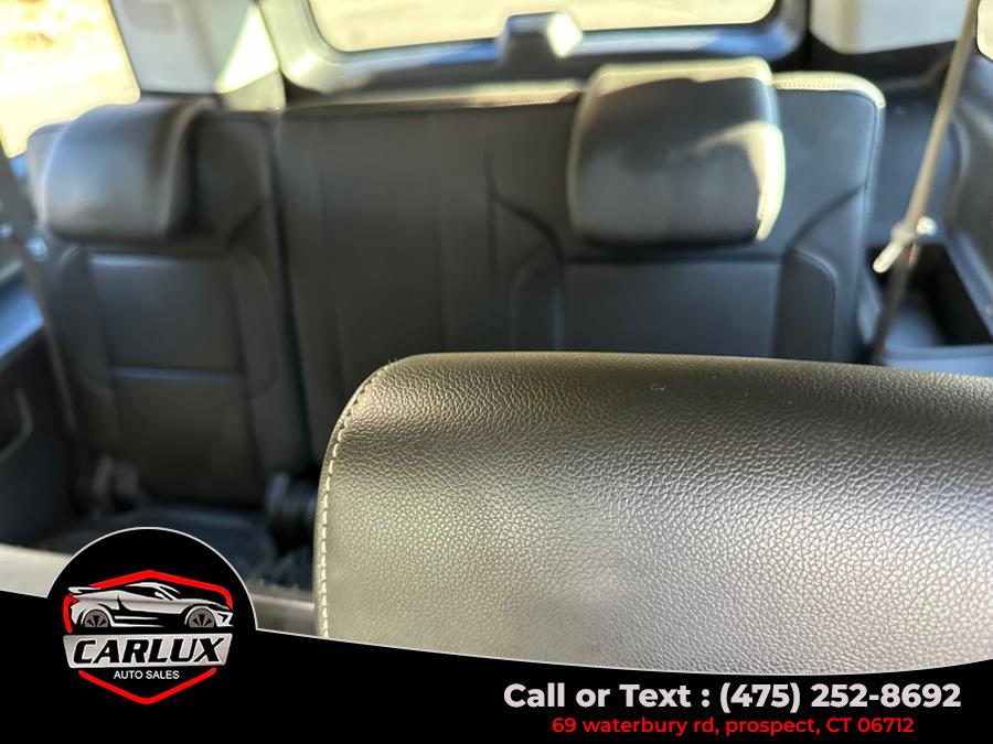 2018 Chevrolet Suburban 4WD 4dr 1500 LT photo