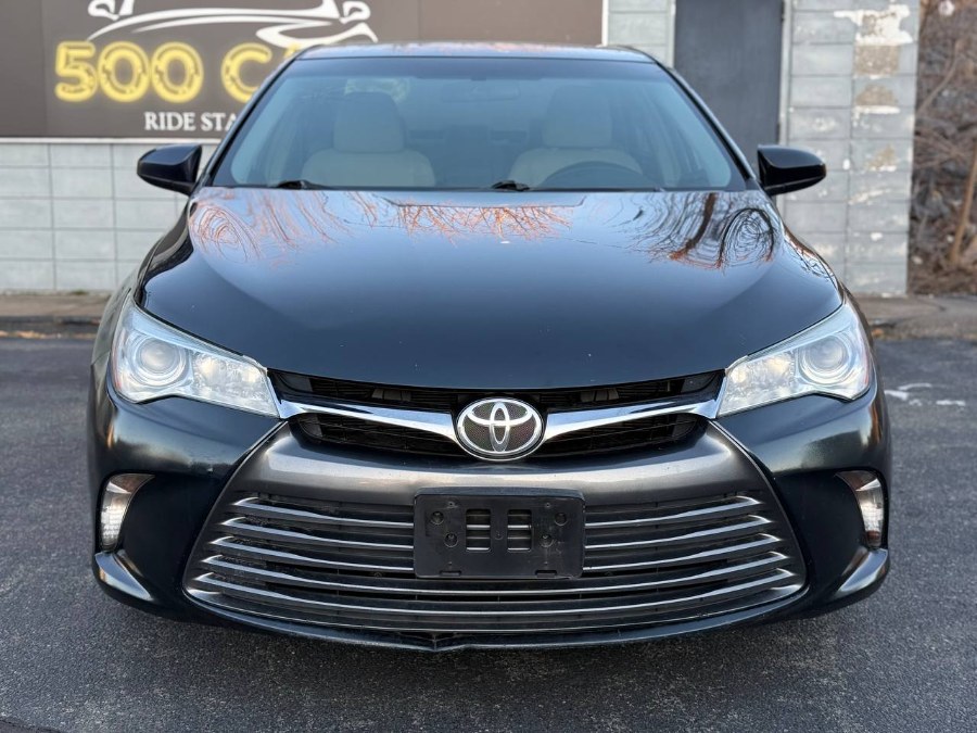 2015 Toyota Camry 4dr Sdn I4 Auto LE (Natl) photo