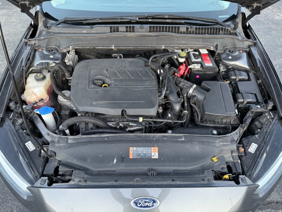 2015 Ford Fusion 4dr Sdn SE FWD photo