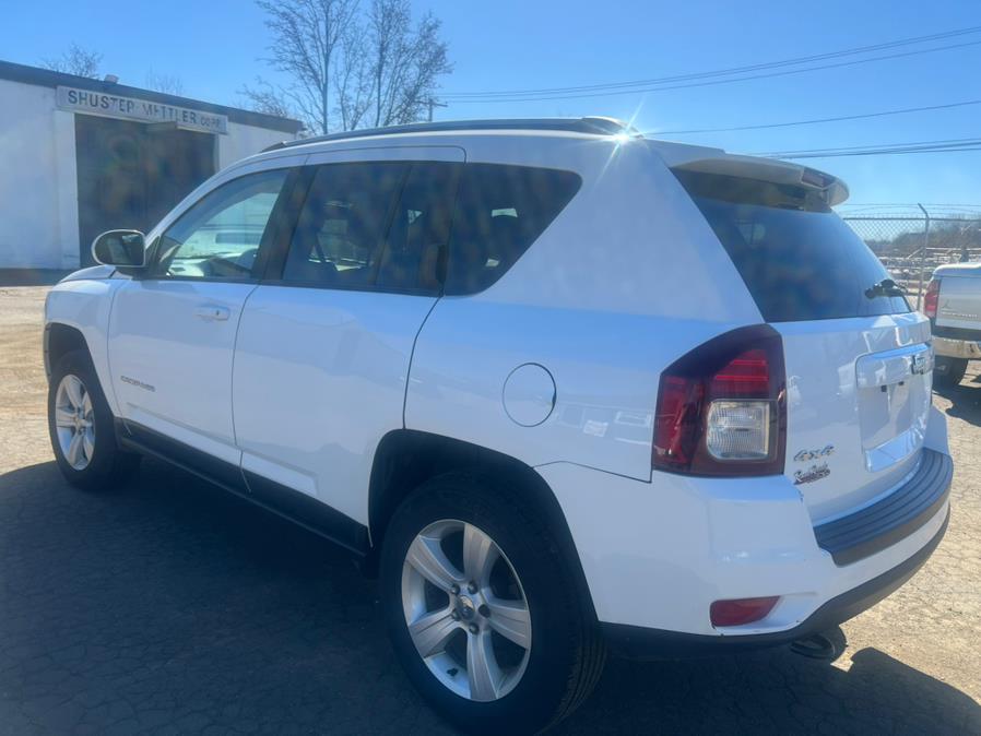 2016 Jeep Compass 4WD 4dr Latitude photo