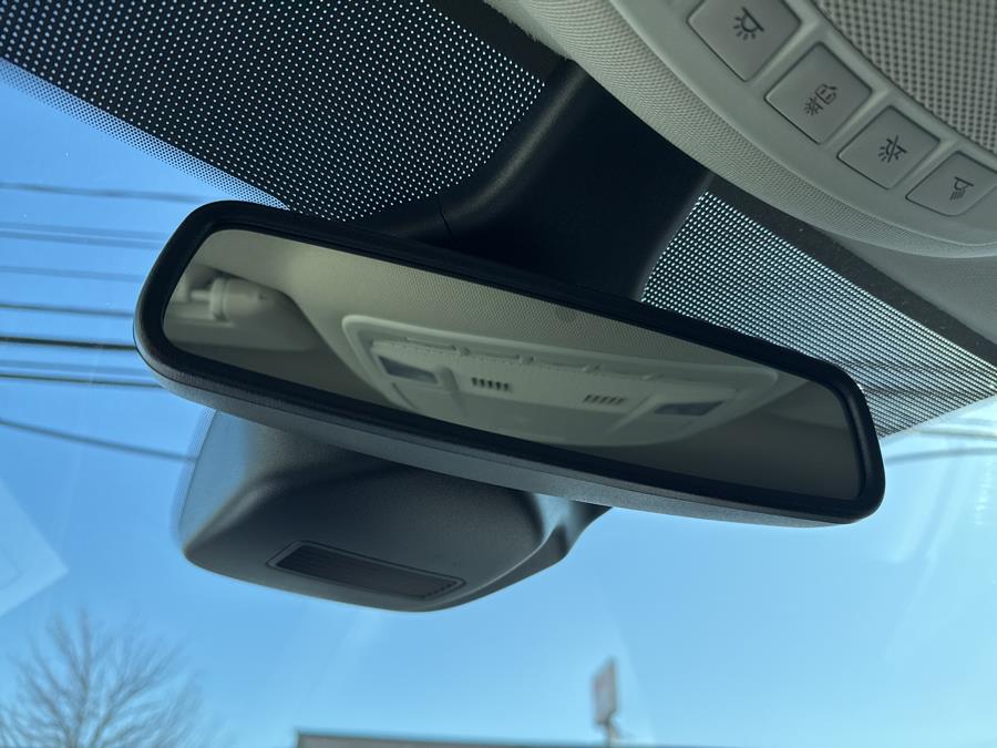 2023 Ford Edge SEL photo