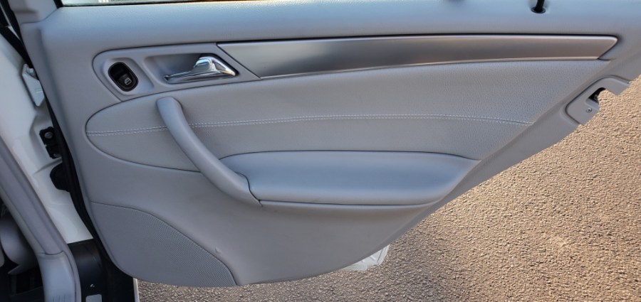 2006 Mercedes-Benz C-Class C230 photo