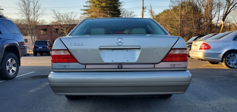1999 Mercedes-Benz S-Class S320 photo