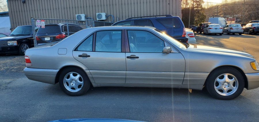 1999 Mercedes-Benz S-Class S320 photo