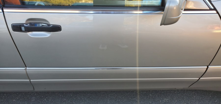 1999 Mercedes-Benz S-Class S320 photo