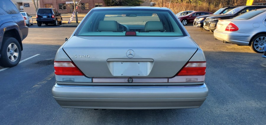 1999 Mercedes-Benz S-Class S320 photo