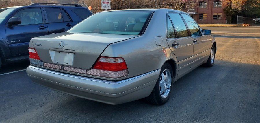 1999 Mercedes-Benz S-Class S320 photo