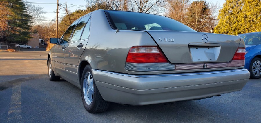 1999 Mercedes-Benz S-Class S320 photo