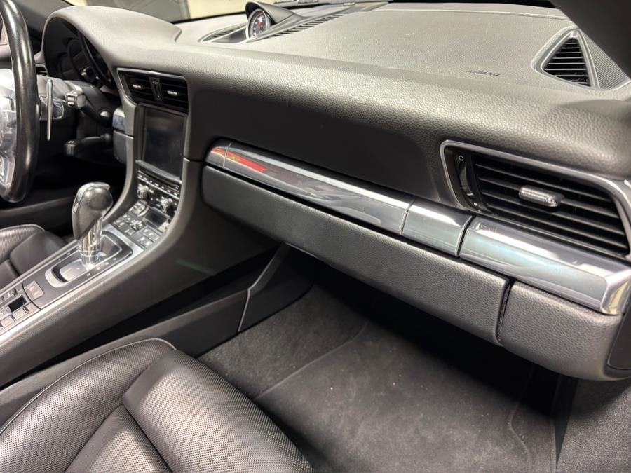 2016 Porsche 911 2dr Targa 4S photo