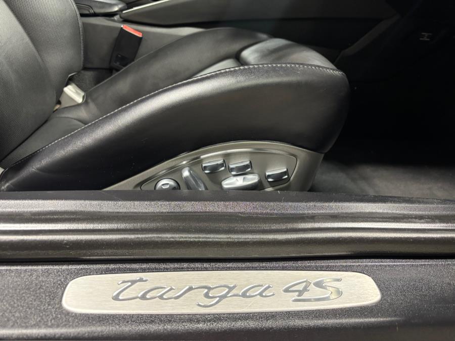 2016 Porsche 911 2dr Targa 4S photo