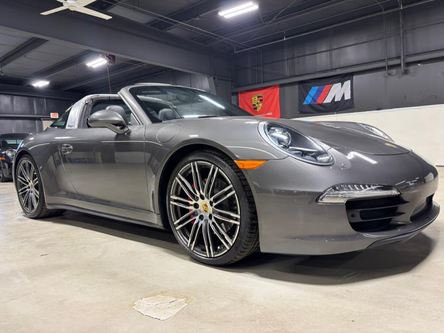 2016 Porsche 911 2dr Targa 4S photo