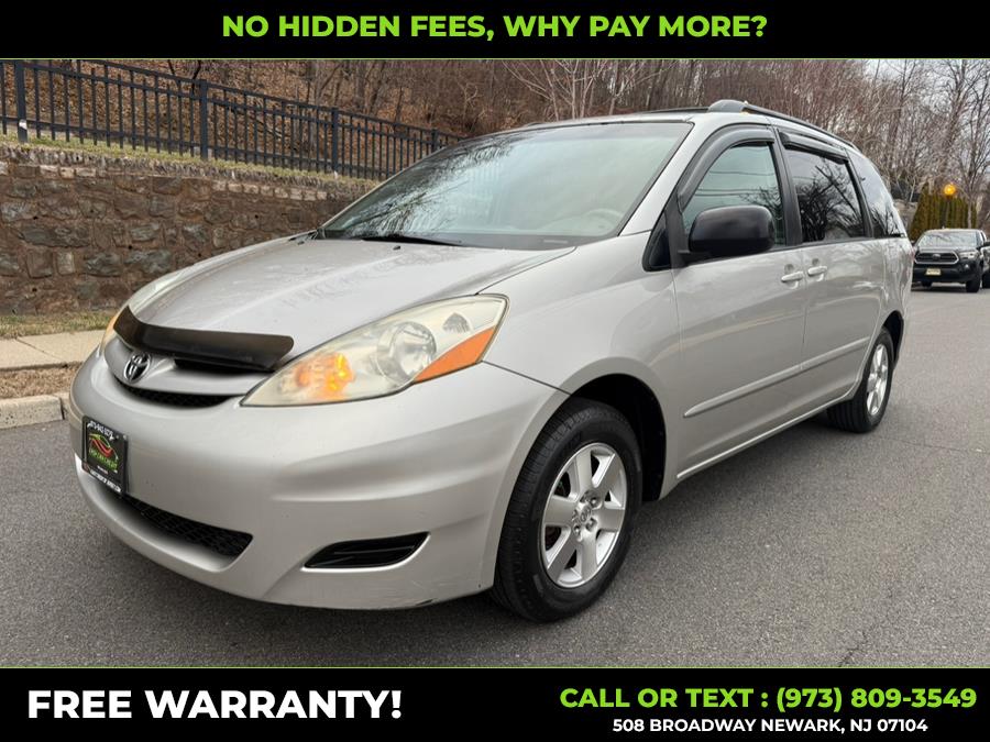 2007 Toyota Sienna CE 7-Passenger photo