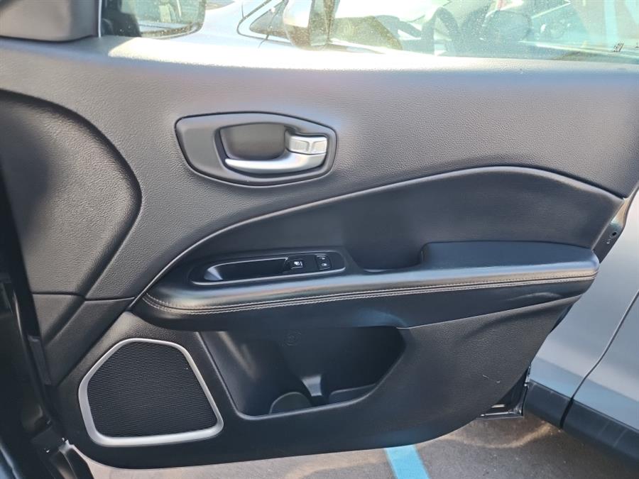2018 Jeep Compass Limited 4x4 photo