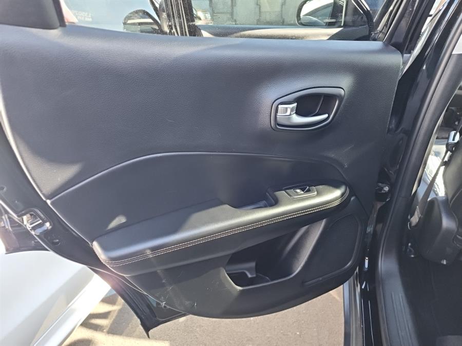 2018 Jeep Compass Limited 4x4 photo