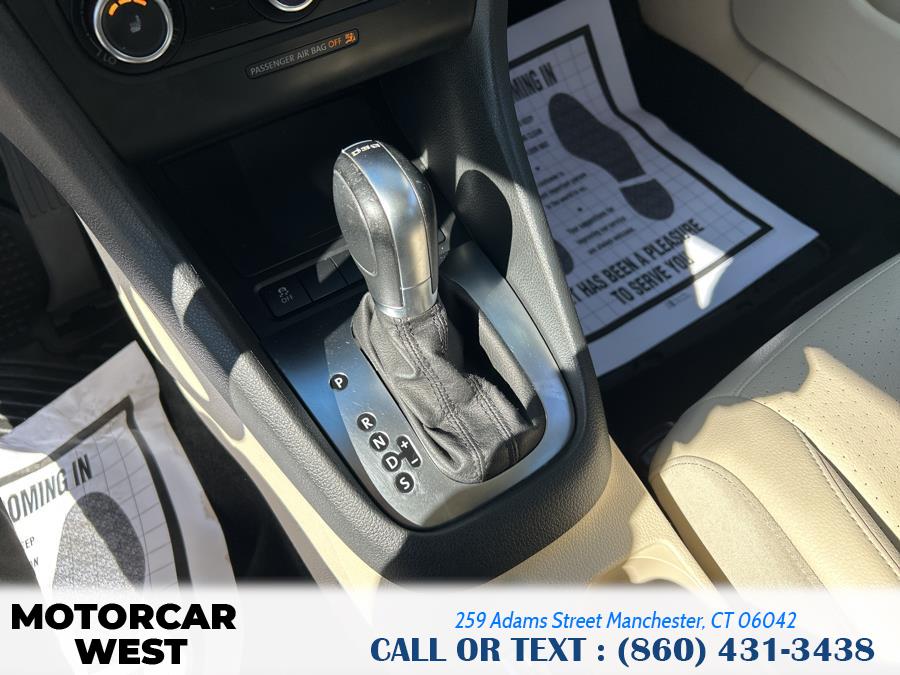 2011 Volkswagen Jetta SportWagen TDI photo