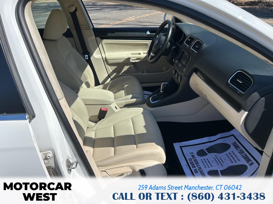 2011 Volkswagen Jetta SportWagen TDI photo