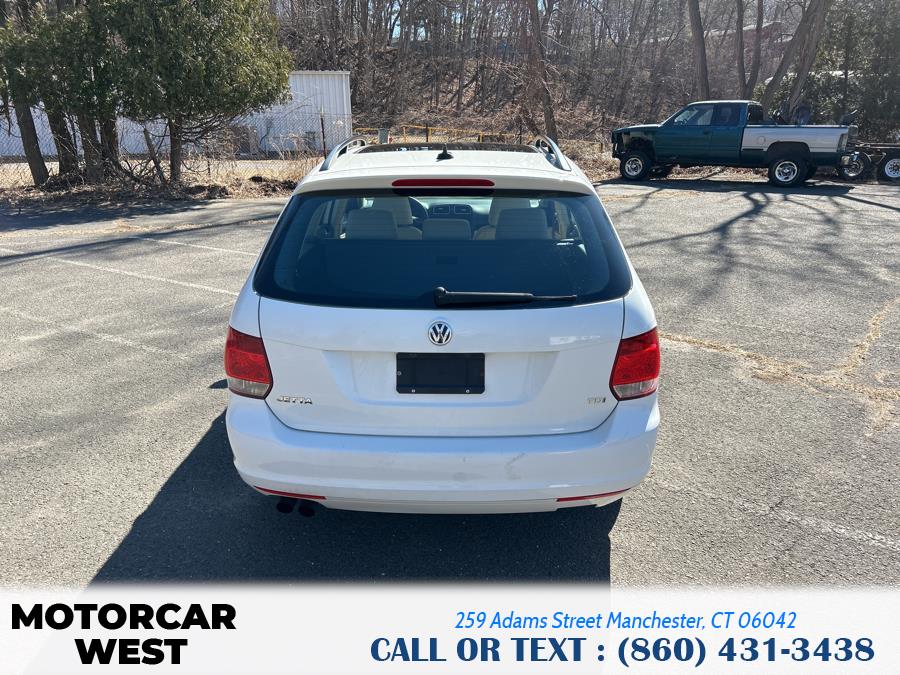 2011 Volkswagen Jetta SportWagen TDI photo
