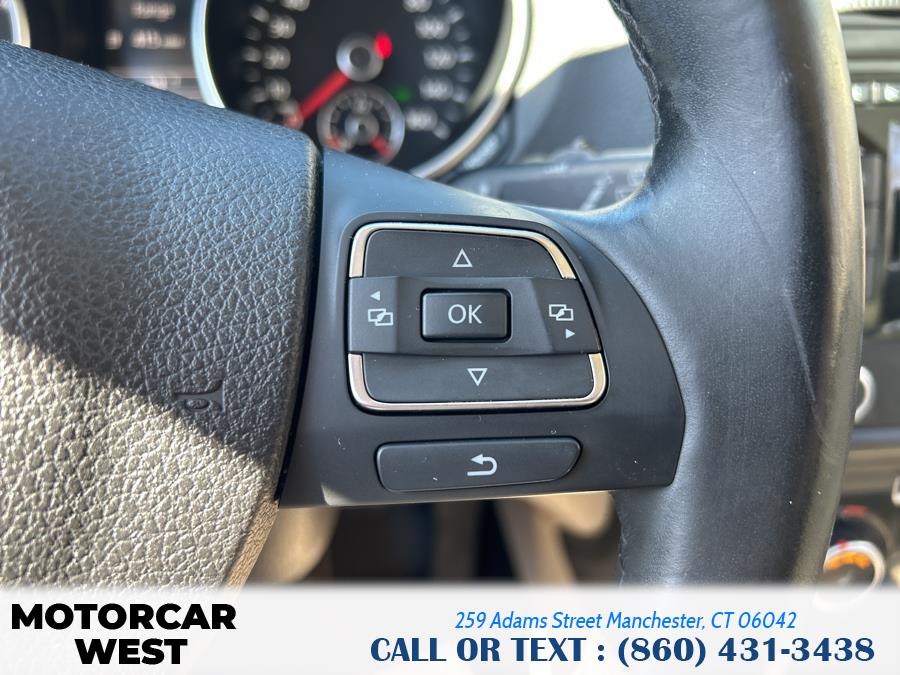 2011 Volkswagen Jetta SportWagen TDI photo