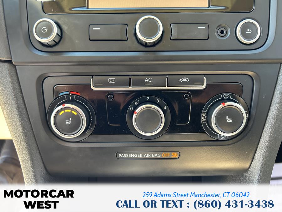 2011 Volkswagen Jetta SportWagen TDI photo