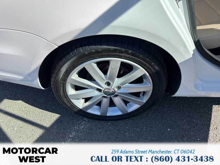 2011 Volkswagen Jetta SportWagen TDI photo