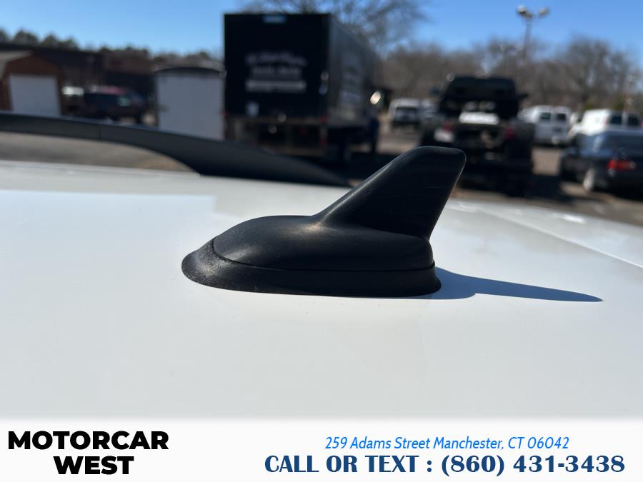 2011 Volkswagen Jetta SportWagen TDI photo