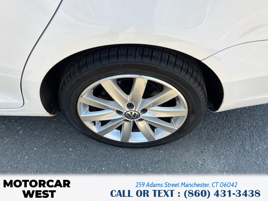 2011 Volkswagen Jetta SportWagen TDI photo