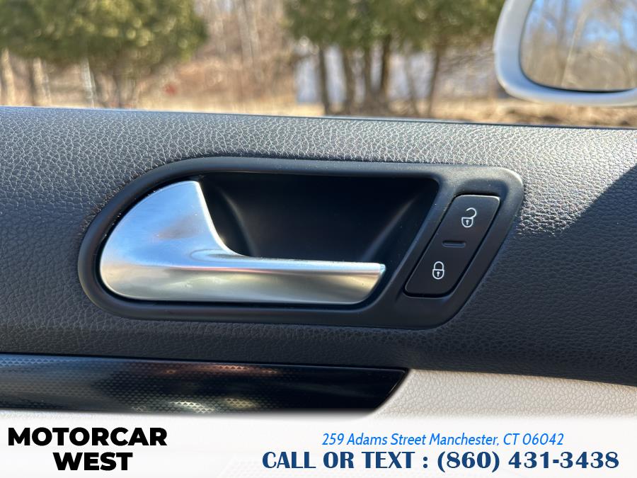 2011 Volkswagen Jetta SportWagen TDI photo