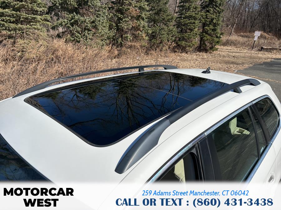 2011 Volkswagen Jetta SportWagen TDI photo