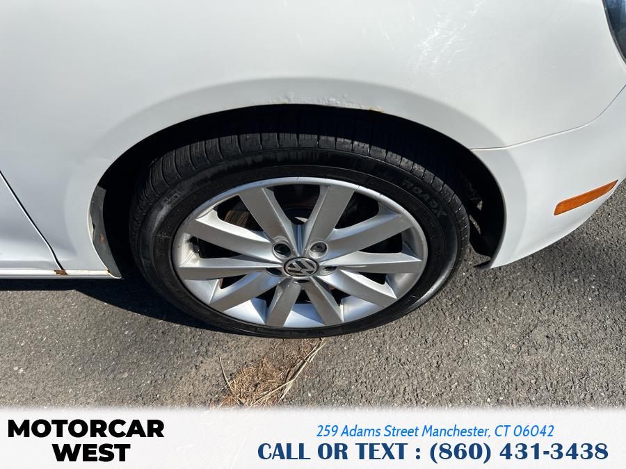 2011 Volkswagen Jetta SportWagen TDI photo