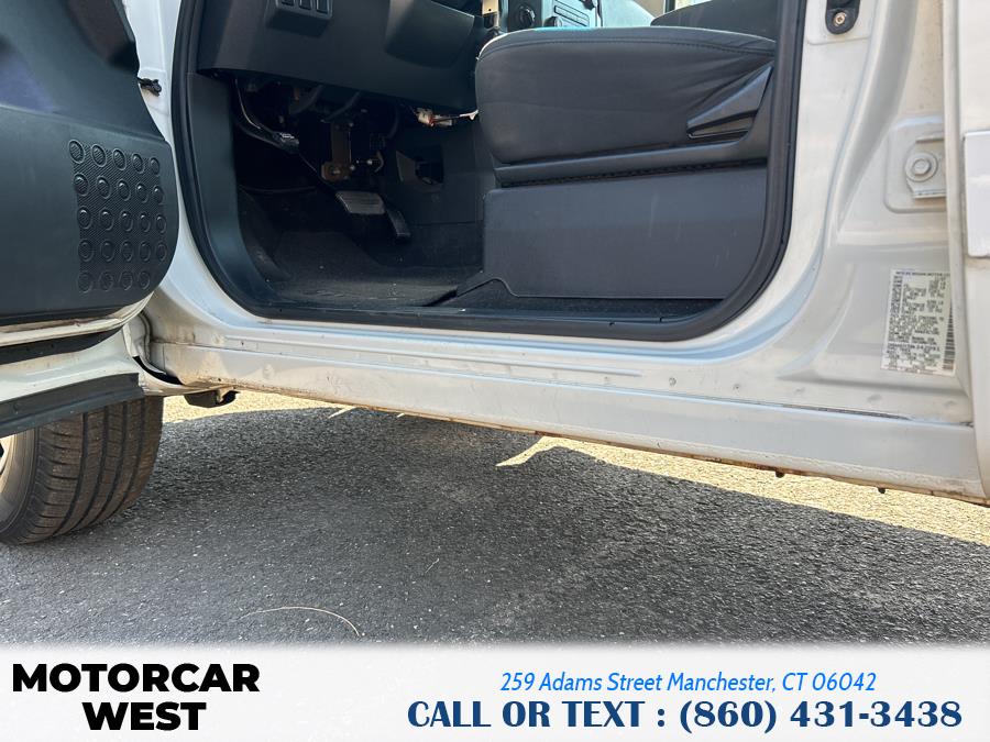 2008 Nissan Titan XE photo