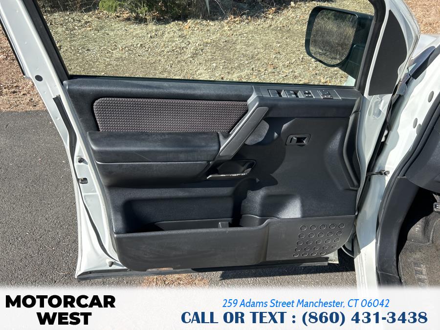 2008 Nissan Titan XE photo