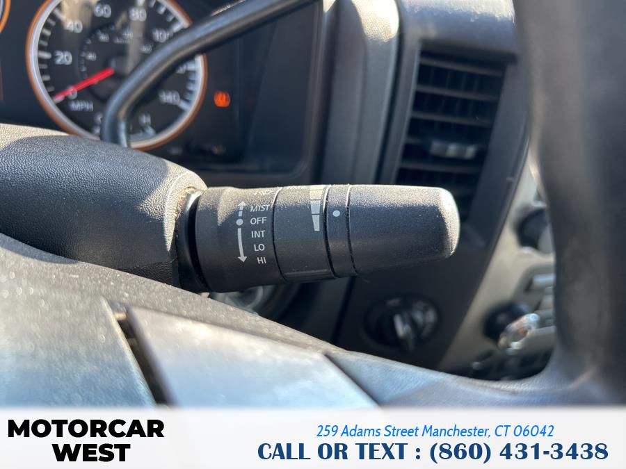 2008 Nissan Titan XE photo