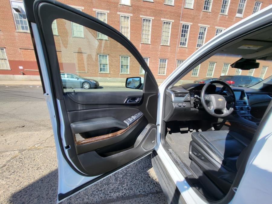 2019 Chevrolet Tahoe 4WD 4dr LT photo