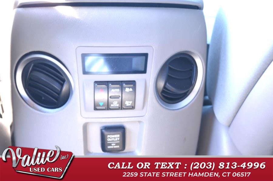 2014 Honda Pilot LX photo