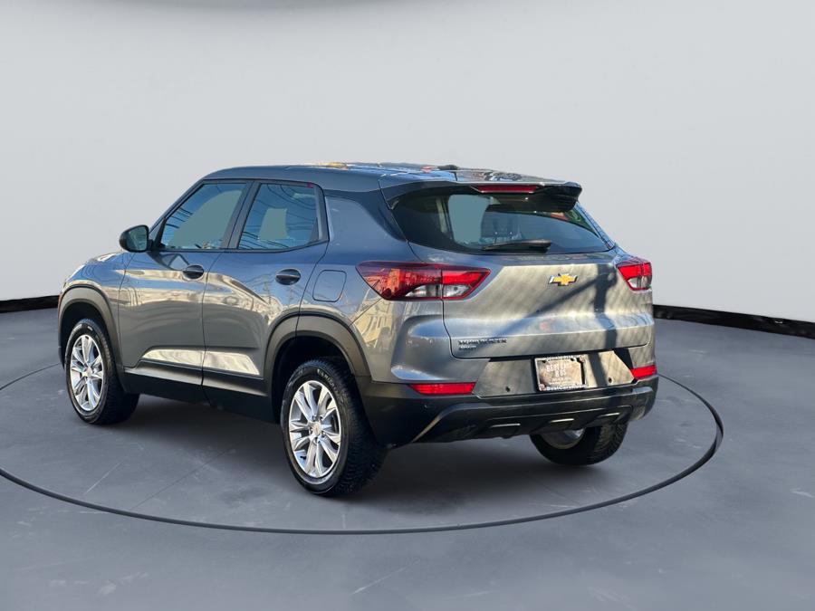 2022 Chevrolet Trailblazer LS 4x4 4dr SUV photo