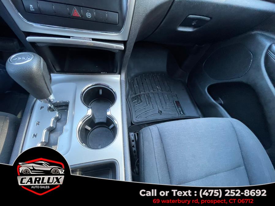 2012 Jeep Grand Cherokee Laredo photo