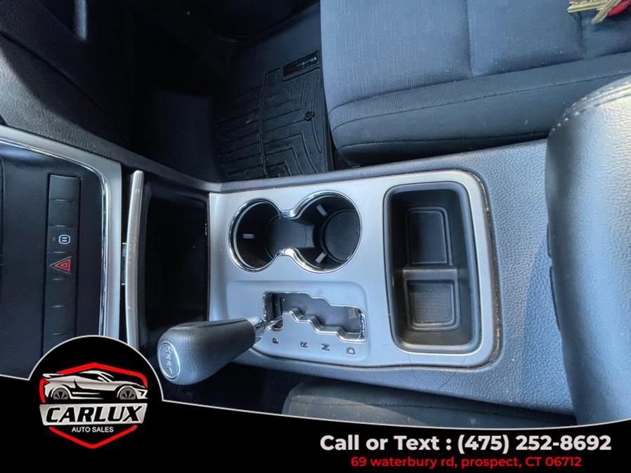 2012 Jeep Grand Cherokee Laredo photo