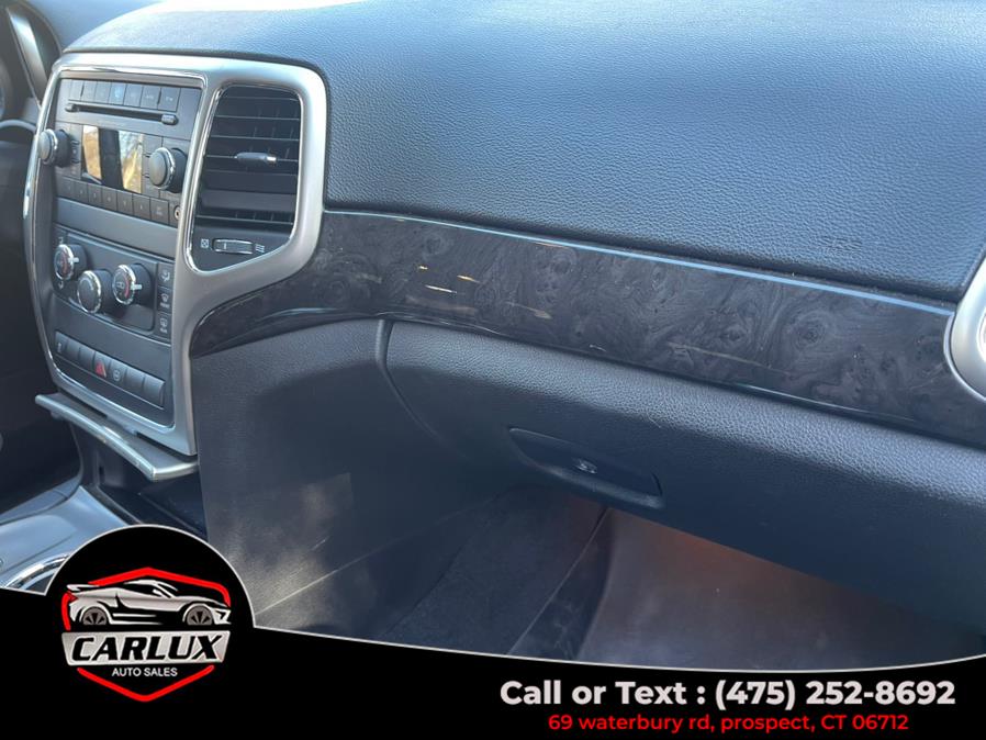 2012 Jeep Grand Cherokee Laredo photo