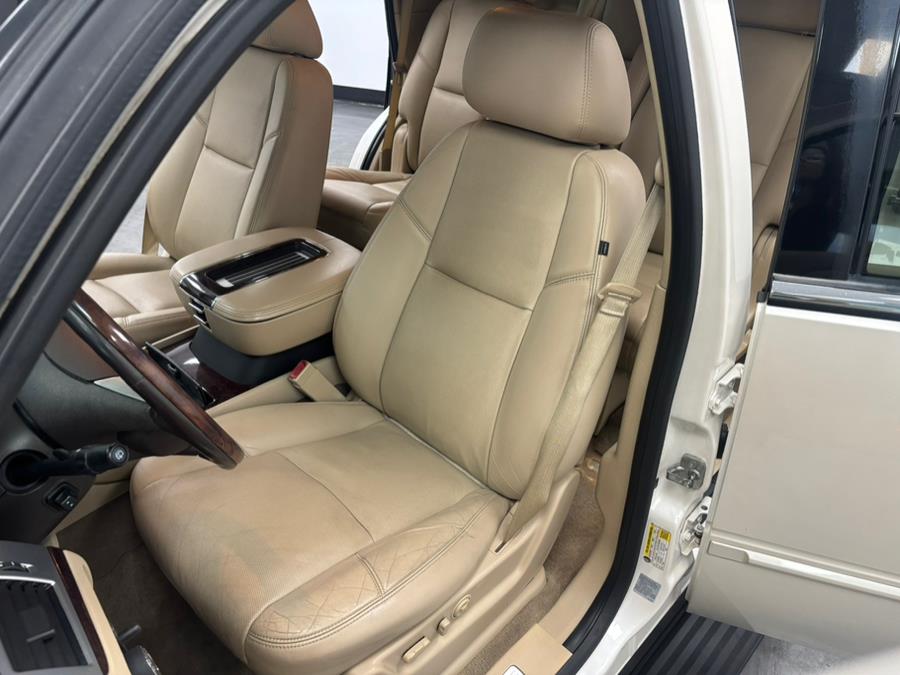 2013 Cadillac Escalade Premium photo
