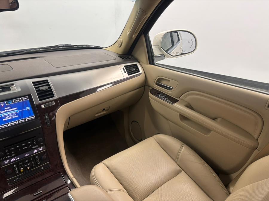 2013 Cadillac Escalade Premium photo