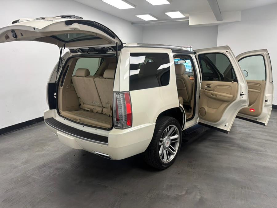 2013 Cadillac Escalade Premium photo
