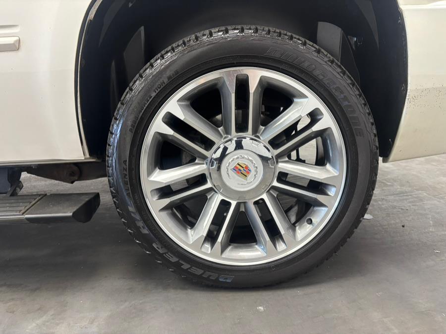 2013 Cadillac Escalade Premium photo
