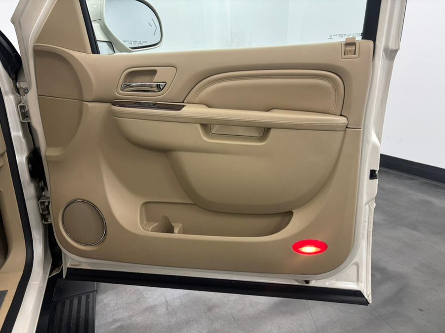 2013 Cadillac Escalade Premium photo