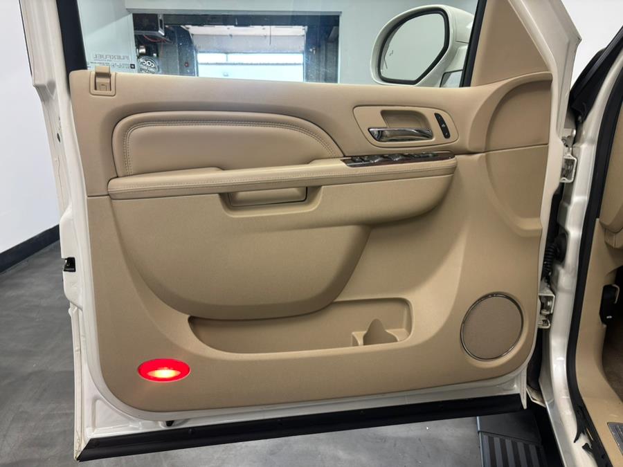 2013 Cadillac Escalade Premium photo