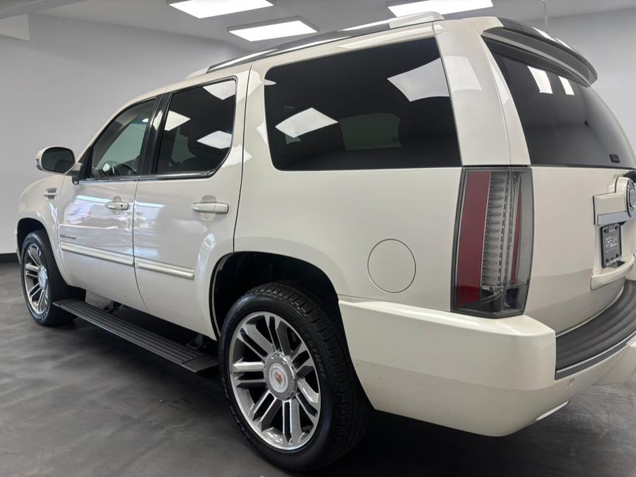 2013 Cadillac Escalade Premium photo